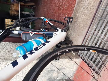 Used Trek Domane 5.9 Dura-Ace Compact 2017 Road & Gravel, White — image 4 of 12
