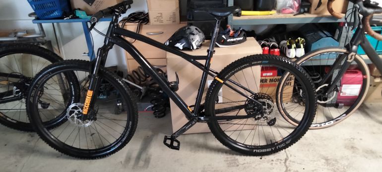 Used GT Avalanche Expert 2021 Mountainbike — image 10 of 17