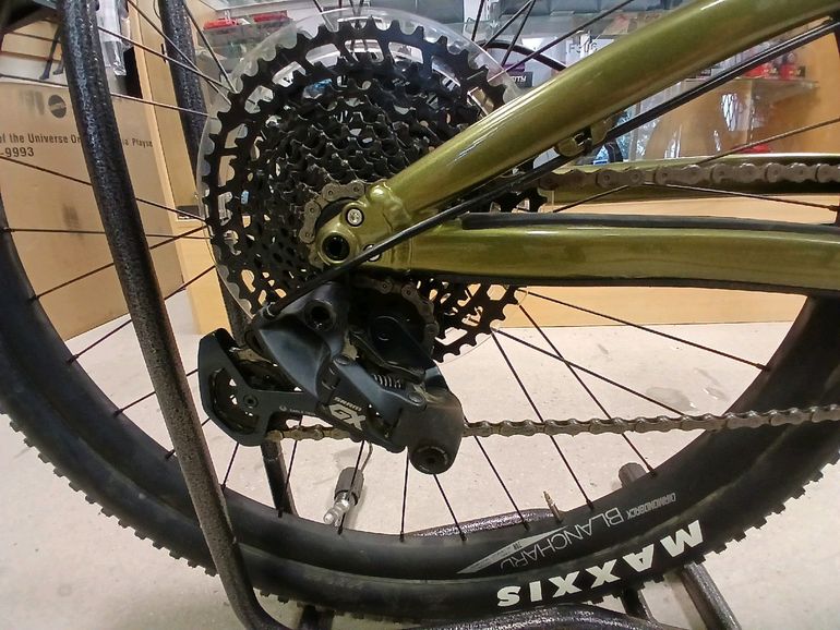 Used Diamondback Yowie 3 2023 2023 Mountainbike, Green, 29 — image 5 of 8