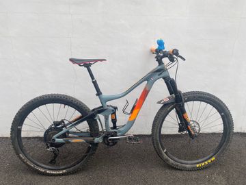 Gebrauchtes Giant Trance Advanced 2 2018 2018 Mountainbike, Blau, 27.5 — Bild 1 von 5