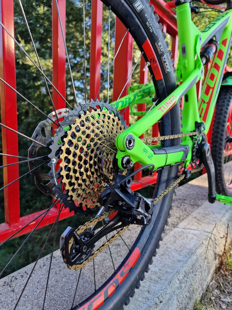 Used Scott Genius LT 700 Tuned 2016 Mountainbike — image 5 of 5