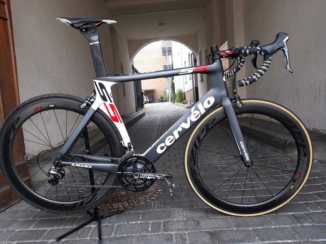 Cerv lo S5 used in L buycycle UK