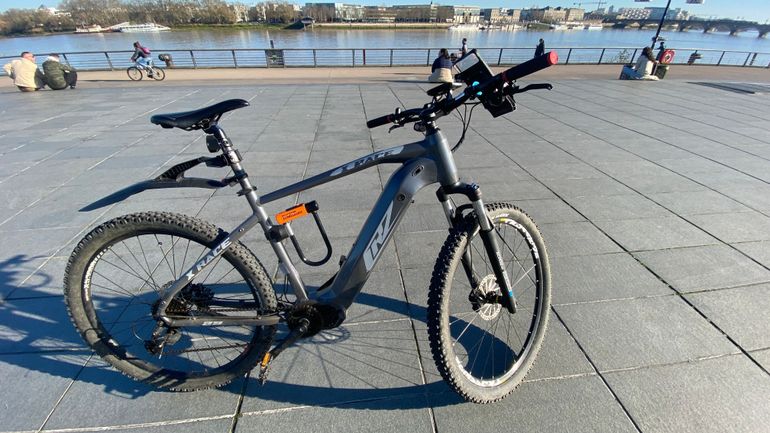 Used 2 Danger CRZ X Race 630Wh - 29" - Cadre L 2023 Mountainbike, Hellgrau — image 5 of 8