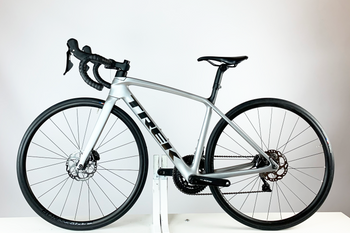 Used Trek TREK EMONDA SL5 2022 Road & Gravel, Black — image 2 of 5