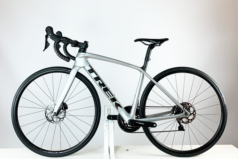 Used Trek TREK EMONDA SL5 2022 Road & Gravel, Black — image 2 of 5