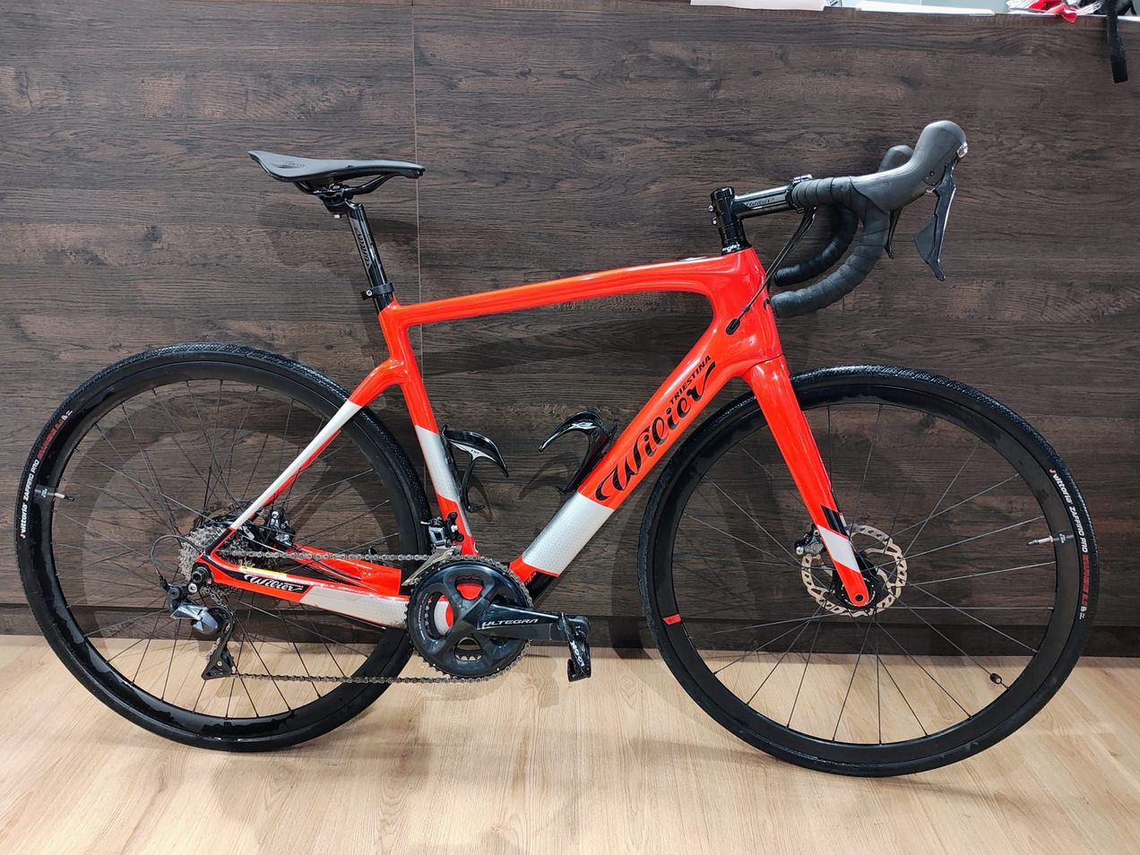 Wilier cento1 hybrid e bike 2019 sale