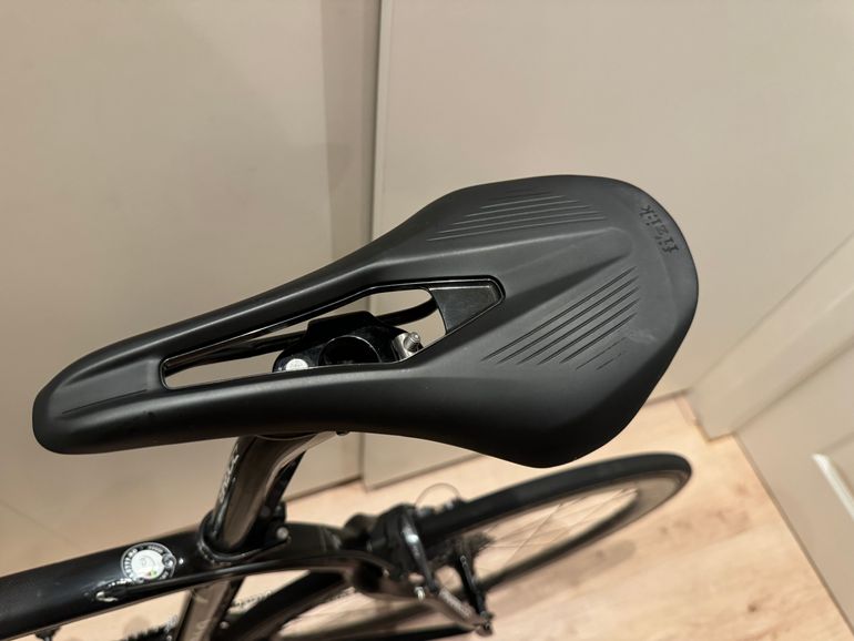 Used Pinarello Dogma 65.1 Think2 2015 Road & Gravel, Black — image 20 of 24