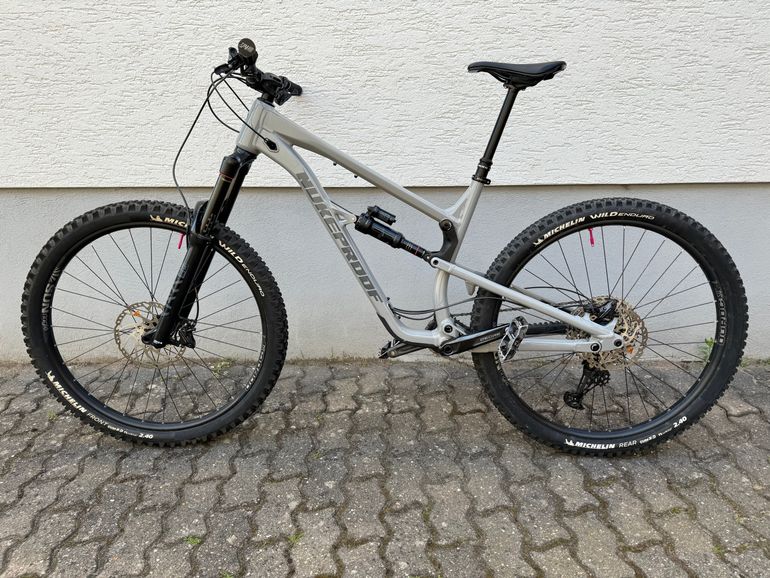 Used Nukeproof Mega 290 Alloy Comp 2021 2021 Mountainbike, Light Gray, 29 — image 2 of 4
