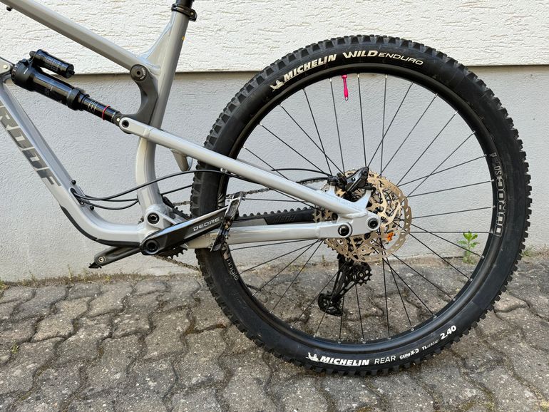 Used Nukeproof Mega 290 Alloy Comp 2021 2021 Mountainbike, Light Gray, 29 — image 3 of 4