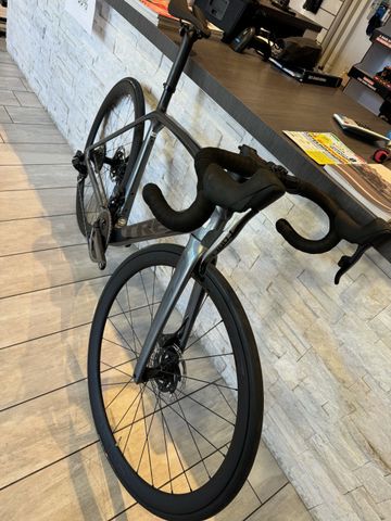 Brugt Trek Émonda SL 7 eTap 2023 2023 Road & Gravel — billede 4 af 4