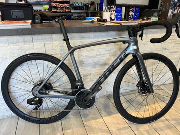 Brugt Trek Émonda SL 7 eTap 2023 2023 Road & Gravel — billede 1 af 4