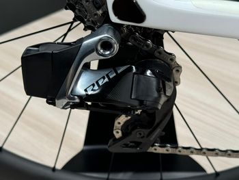 Used Colnago V4RS DISC MIS 485 2022 Road & Gravel, White — image 4 of 7