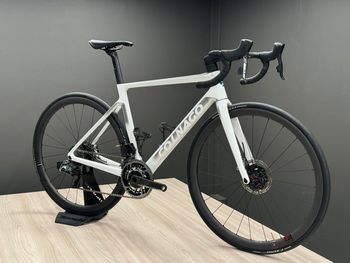 Used Colnago V4RS DISC MIS 485 2022 Road & Gravel, White — image 2 of 7