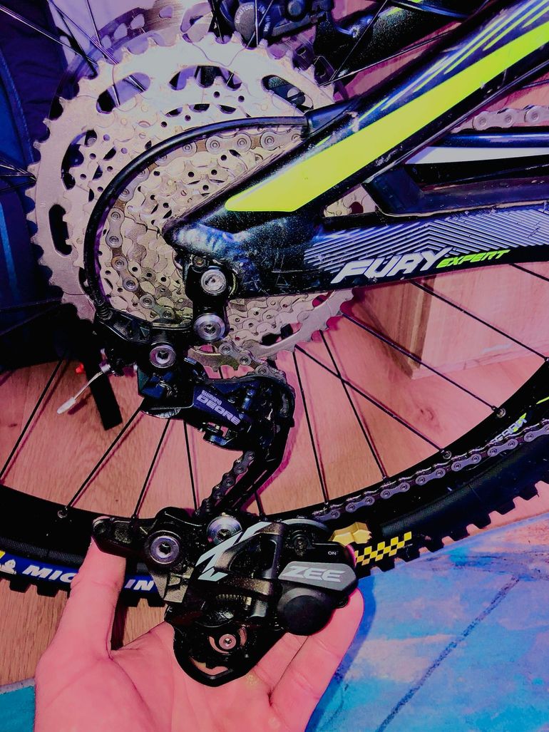 Używany GT Fury Expert 27, 5 2015 Mountainbike — zdjęcie 9 z 40