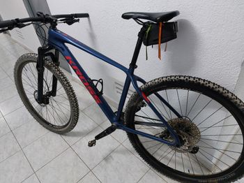 Used Kross LEVEL 7.0 2022 2022 Mountainbike, Blau, 29 — image 1 of 9