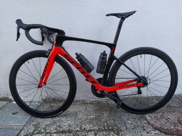 Used Scott Foil 20 2017 2017 Road & Gravel, Red — image 2 of 6