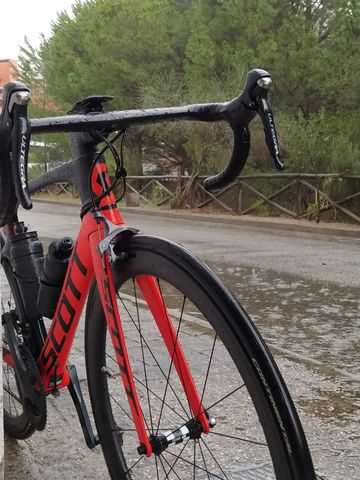 Used Scott Foil 20 2017 2017 Road & Gravel, Red — image 5 of 6