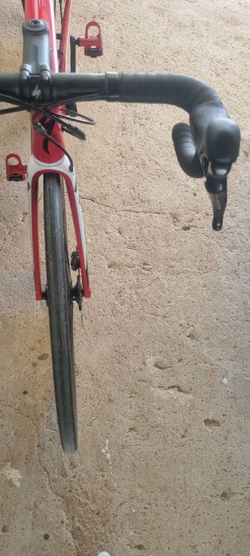 Specialized Tarmac SL6 Disc Comp 2021 2021 Road & Gravel usato, Rosso — immagine 5 di 7
