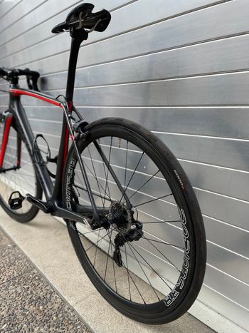 Used Specialized Tarmac Expert 2015 2015 Road & Gravel, Red — image 9 of 10