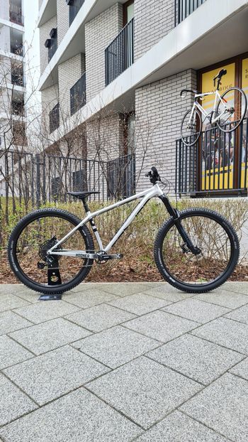 Used Octane One Hooner 2022 Mountainbike, shop.filter.color.1 — image 1 of 4