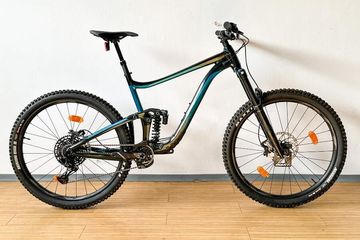 Giant Reign 29 SX 2022 2022 Mountainbike de segunda mano, Azul — imagen 1 de 10