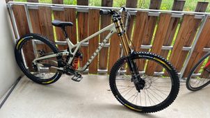 Commencal - SUPREME DH V5, 2024