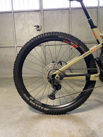 Used Lapierre Spicy CF 7.9 2022 2022 Mountainbike, Light Gray, 29 — image 4 of 20