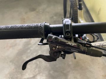 Used Lapierre Spicy CF 7.9 2022 2022 Mountainbike, Light Gray, 29 — image 10 of 20