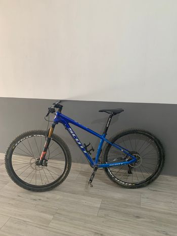 Used Scott Scale RC 900 SL 2016 Mountainbike, Blu — image 1 of 9
