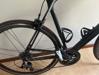 Used Canyon Ultimate CF SL 7.0 2017 Road & Gravel, Black — image 2 of 5