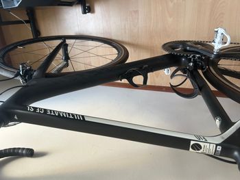 Used Canyon Ultimate CF SL 7.0 2017 Road & Gravel, Black — image 3 of 5