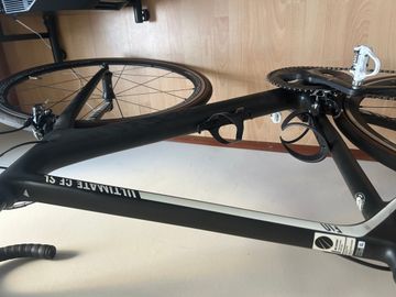 Used Canyon Ultimate CF SL 7.0 2017 Road & Gravel, Black — image 3 of 5
