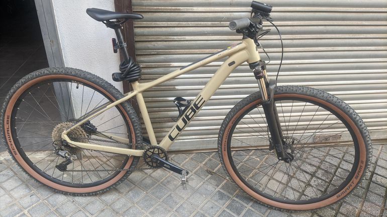 Bicicleta shops cube aim ex 2021