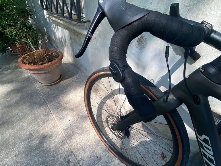 Used Specialized Diverge Comp Carbon 2022 2022 Road & Gravel, Black — image 5 of 6