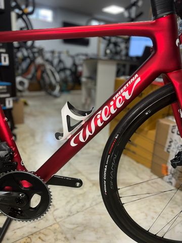 Used Wilier 0 SLR SRAM FORCE D2 AXS 2x12 2023 Road & Gravel, Red — image 2 of 10