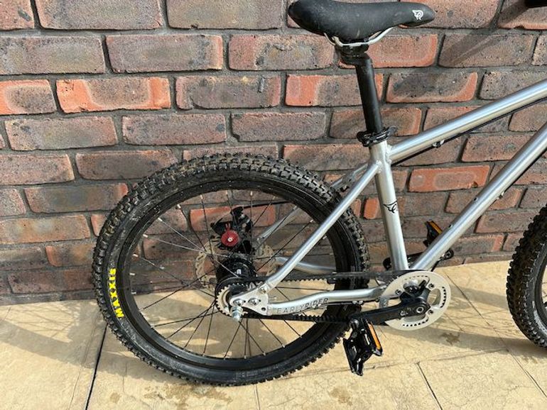 Used Early Rider Belter 20 Trail 2017 Mountainbike, Light Gray — image 3 of 9