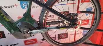 Used Wilier KARGA RACE ZEB 2024 Mountainbike, Green — image 8 of 12