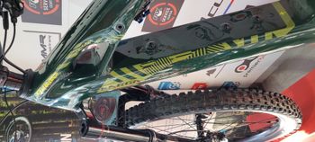 Used Wilier KARGA RACE ZEB 2024 Mountainbike, Green — image 10 of 12
