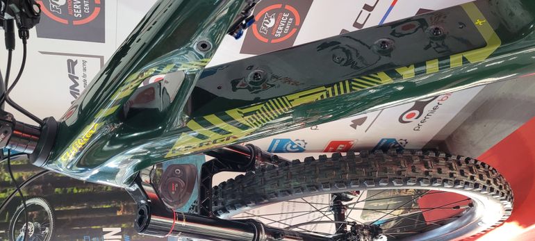 Used Wilier KARGA RACE ZEB 2024 Mountainbike, Green — image 10 of 12