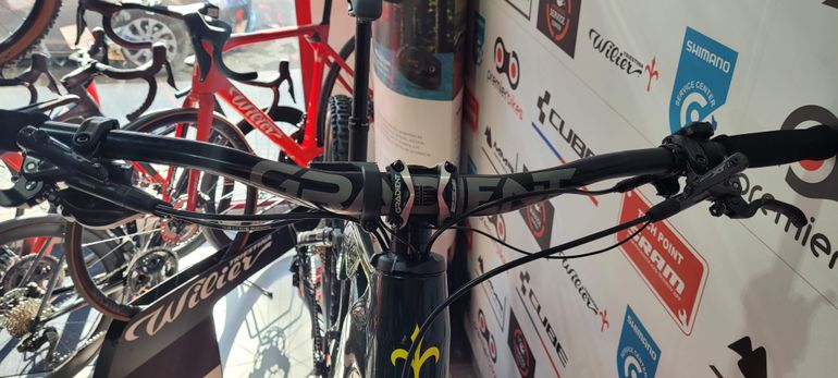 Used Wilier KARGA RACE ZEB 2024 Mountainbike, Green — image 7 of 12