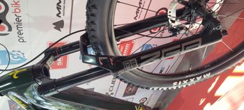 Used Wilier KARGA RACE ZEB 2024 Mountainbike, Green — image 6 of 12