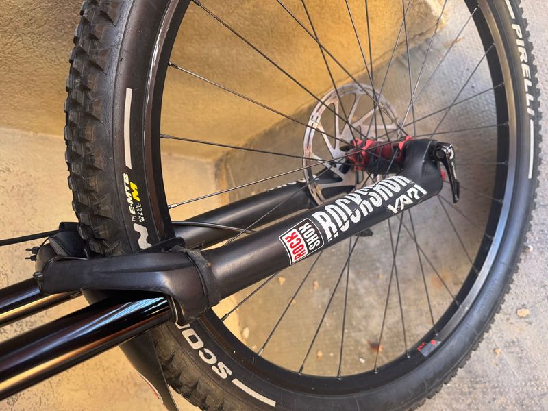 Used Fantic XF2 Integra 2022 2022 Mountainbike, Red, 27.5 — image 7 of 13