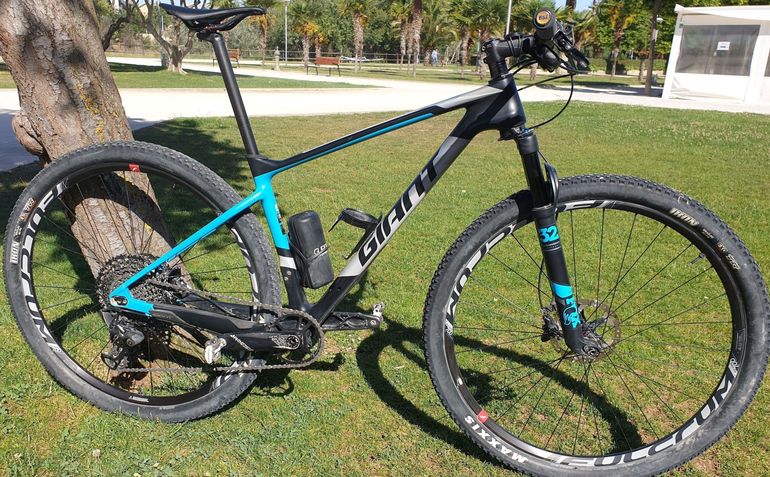 Used Giant XTC Advanced SL 29 0 2020 2020 Mountainbike, Black, 29 — image 1 of 4