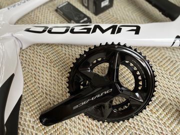 Used Pinarello Dogma F Disc + Ultegra Di2 + Roval CLX II 2024 Road & Gravel, White — image 12 of 19