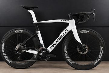 Used Pinarello Dogma F Disc + Ultegra Di2 + Roval CLX II 2024 Road & Gravel, White — image 18 of 19