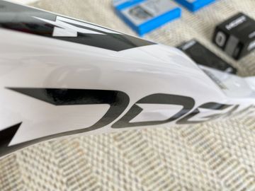 Used Pinarello Dogma F Disc + Ultegra Di2 + Roval CLX II 2024 Road & Gravel, White — image 4 of 19