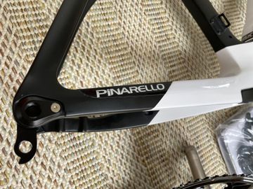 Used Pinarello Dogma F Disc + Ultegra Di2 + Roval CLX II 2024 Road & Gravel, White — image 8 of 19