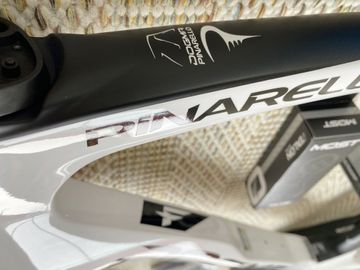 Used Pinarello Dogma F Disc + Ultegra Di2 + Roval CLX II 2024 Road & Gravel, White — image 11 of 19