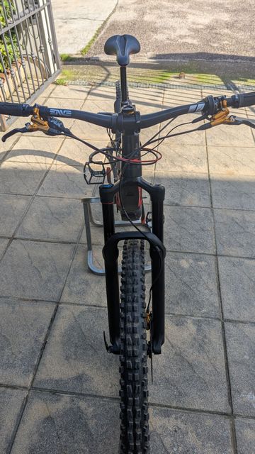 Used Thok Mig 2019 Mountainbike, Red — image 4 of 5
