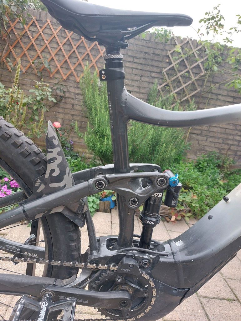 Used Giant Reign E+ 2 Pro 2020 2020 Mountainbike — image 14 of 19